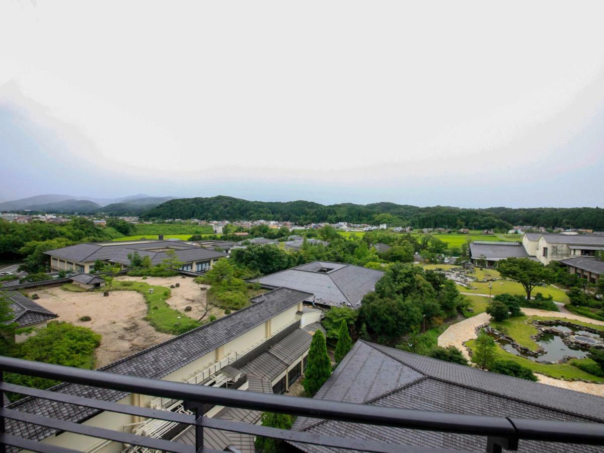 Yamashiro Onsen Miyabi No Yado Kaga Hyakumangoku Hotel Exterior foto