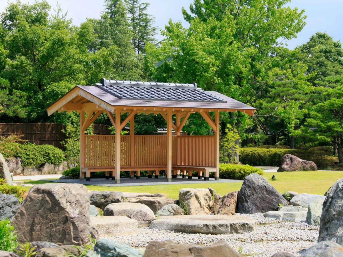 Yamashiro Onsen Miyabi No Yado Kaga Hyakumangoku Hotel Exterior foto