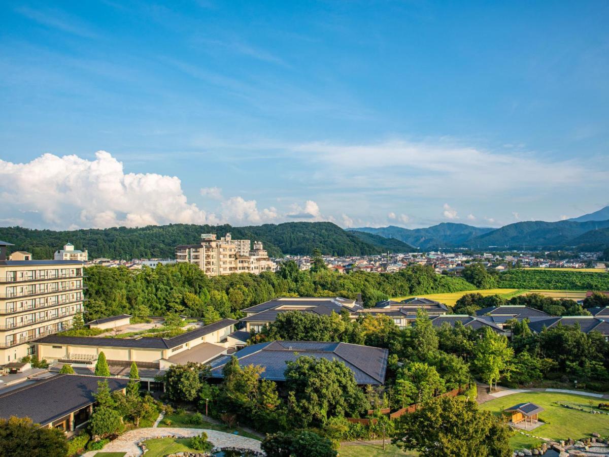 Yamashiro Onsen Miyabi No Yado Kaga Hyakumangoku Hotel Exterior foto