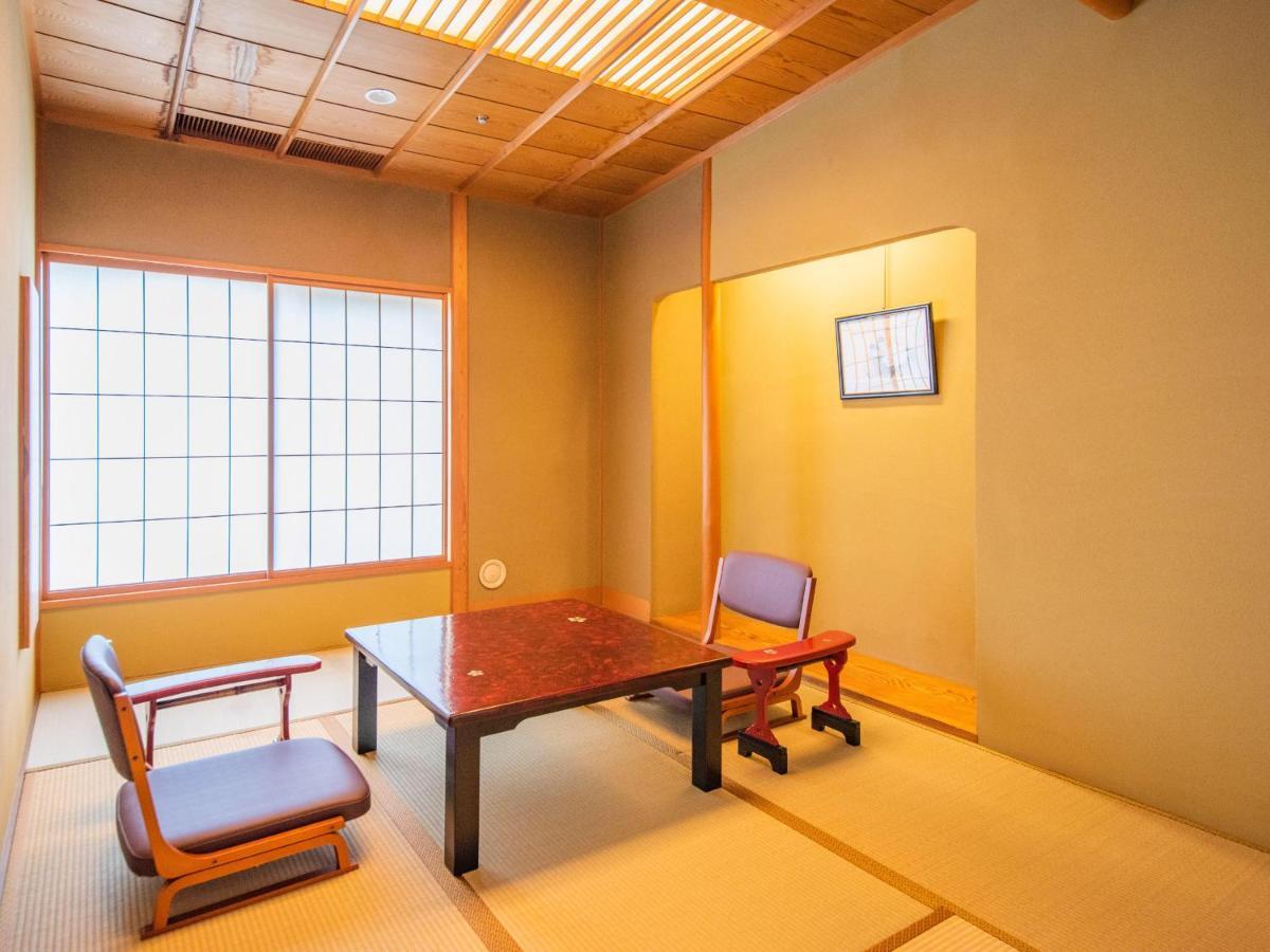 Yamashiro Onsen Miyabi No Yado Kaga Hyakumangoku Hotel Exterior foto