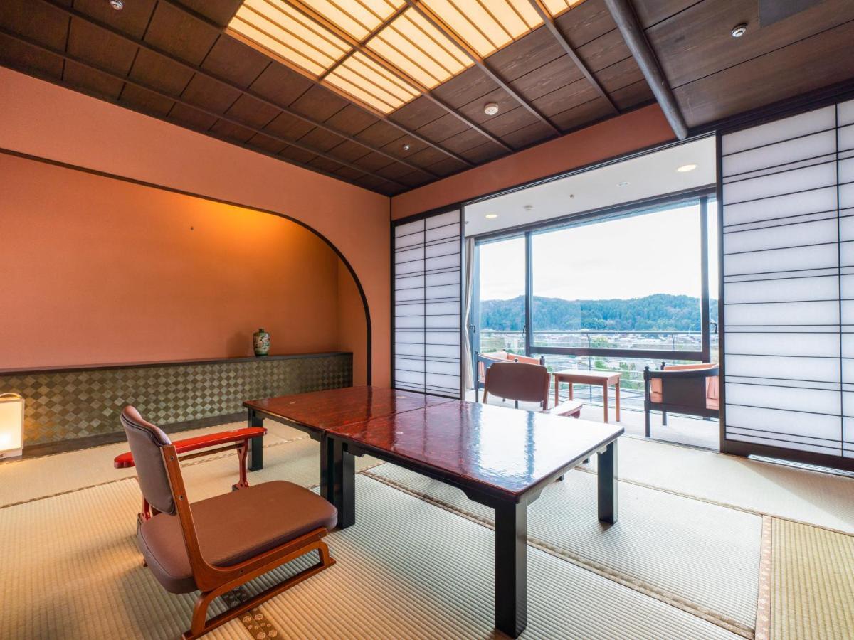 Yamashiro Onsen Miyabi No Yado Kaga Hyakumangoku Hotel Exterior foto